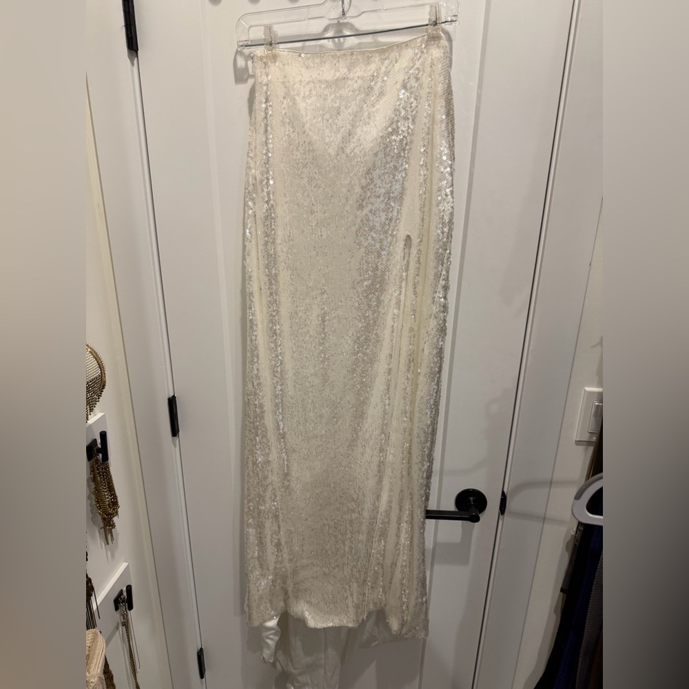 AKIRA White Sequin Skirt with Slit